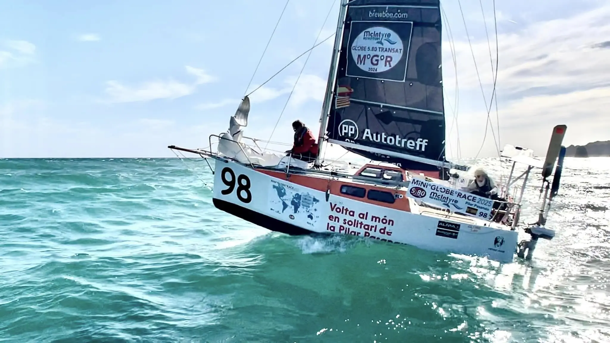 Configuration de solitaire utilisant un régulateur d'allure léger pour les traversées océaniques