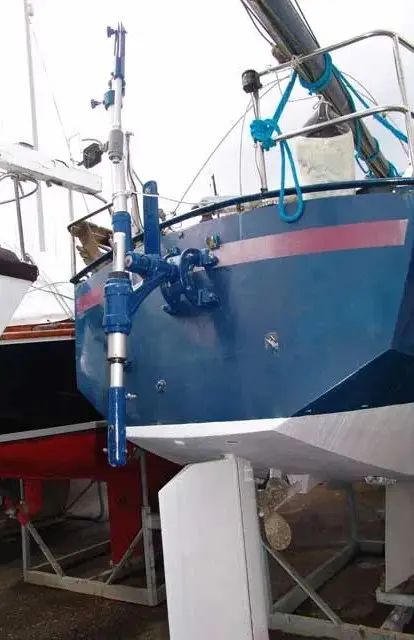 Ansicht auf Deckhöhe der Windfahne, die während einer Passage reibungslos arbeitet