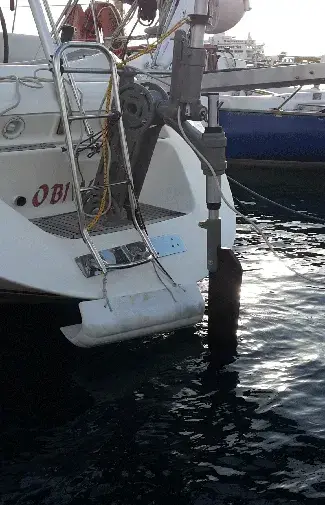 Komplettes Selbststeueranlagen-Paket, montiert und segelbereit